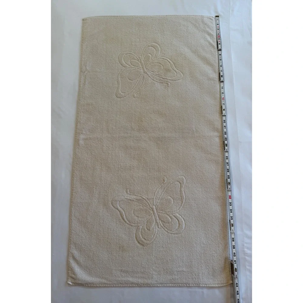 Vintage Royal Family by Cannon Butterfly Embossed Bath Towel Ivory 24x44